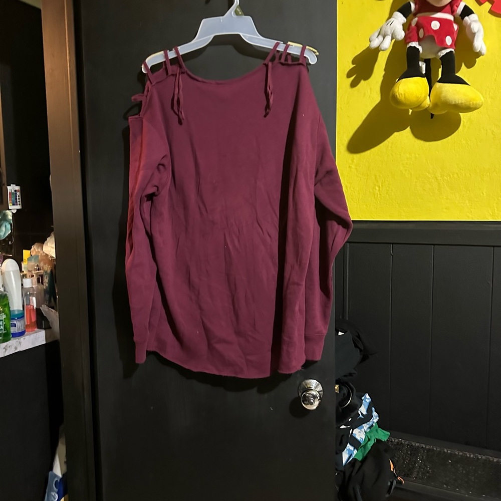 EUC * VS Pink sweatshirt w/ ladder shoulders sz M - Picture 3 of 4
